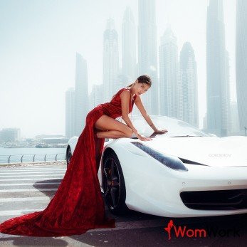 Милые девушки! Приглашаем в наш дружный коллектив