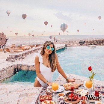 Заработок для девушек в сфере развлечений