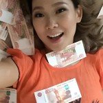 Не упусти свой шанс , пока ты молода и симпатична -все в твоих руках!